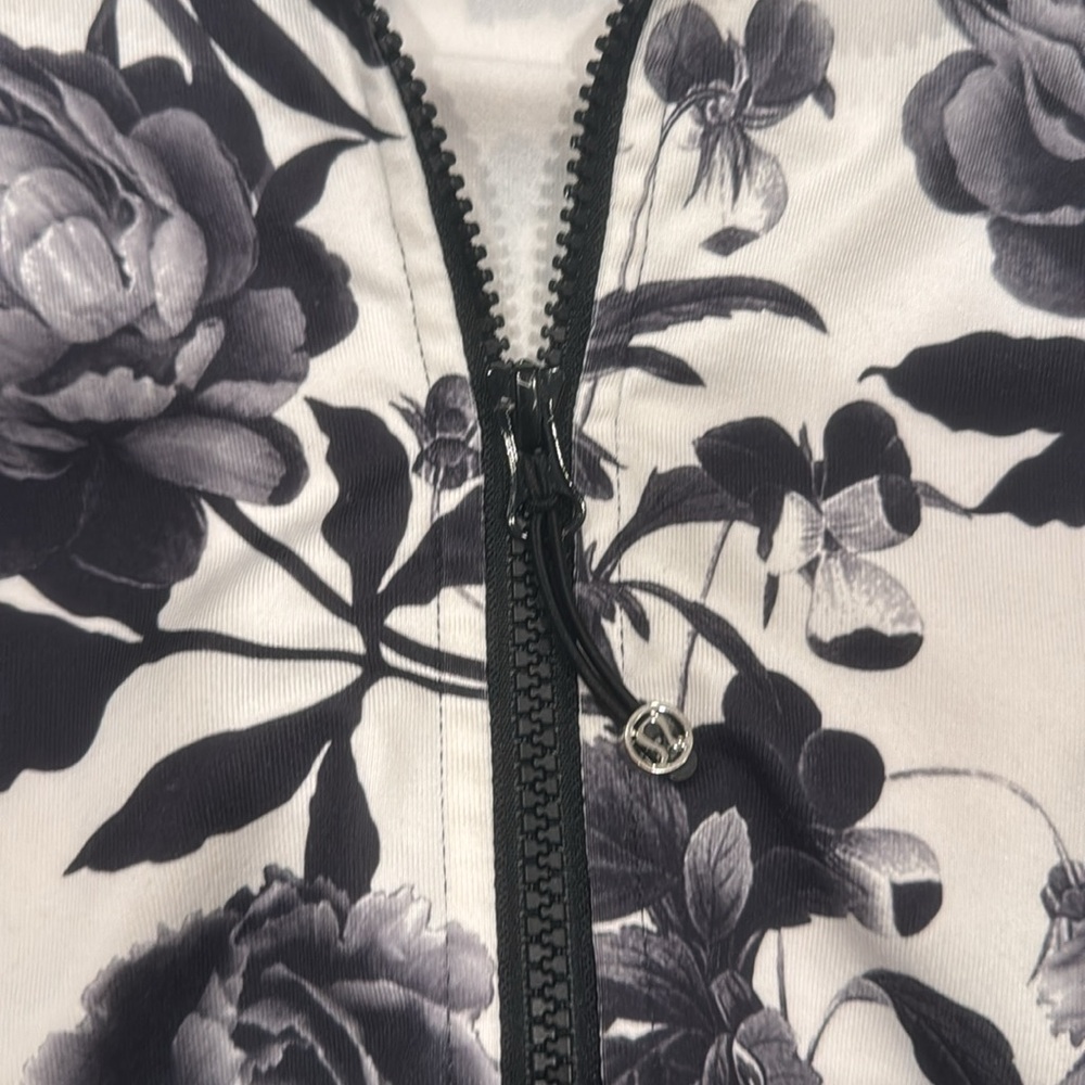 lululemon athletica Black and White Floral Hoodie - Picture 2 of 4
